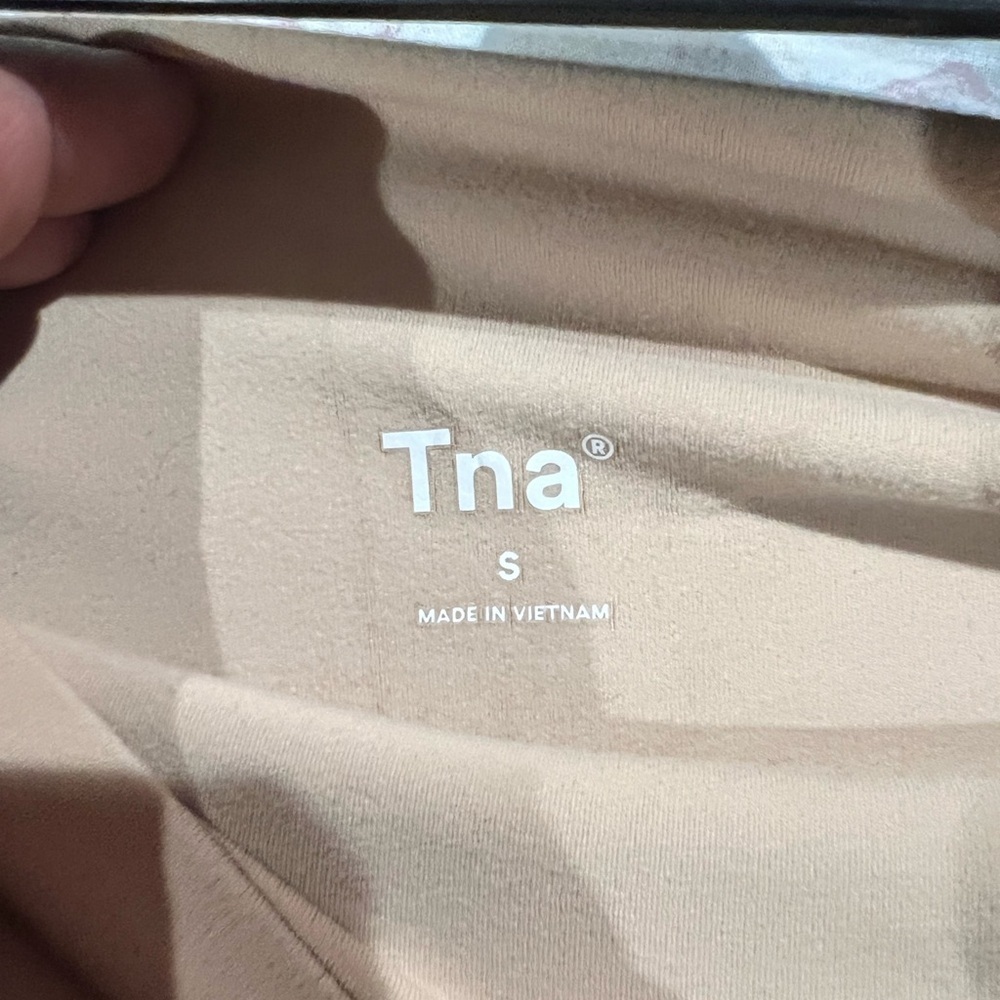 TNA Beige Active Shorts Butter Soft Size Small Nice Neutral Color EUC - Picture 4 of 4